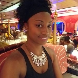 Meet your Posher, Lenette